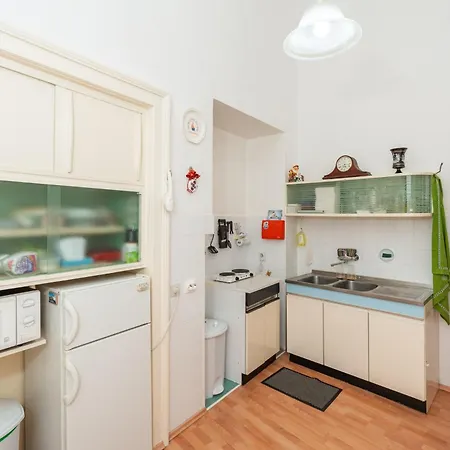 Two Stars Two Beds Downtown Apartamento